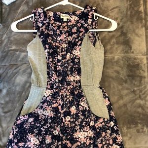 Floral girls jumper